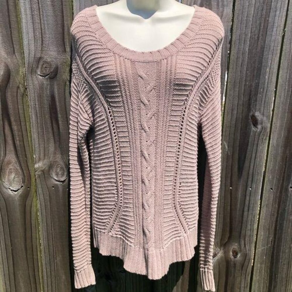 Old Navy Medium Cable Knit Sweater Top Tan Pullover Round Scoop Long Sleeve Neck